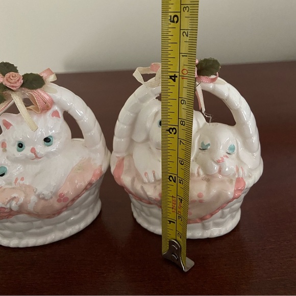 Vintage Kittens and Puppies in Ceramic Baskets Pink Blankets Triplets Inc 1990 - Picture 6 of 7